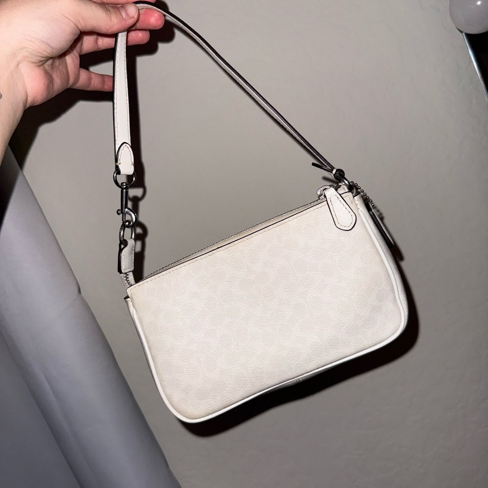 Coach nolita  ( white) - Picture 2 of 3
